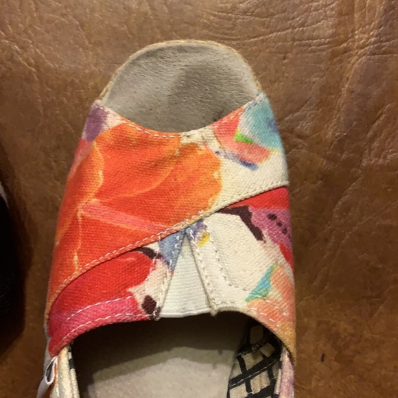 Flowery high heels - Picture 4 of 6